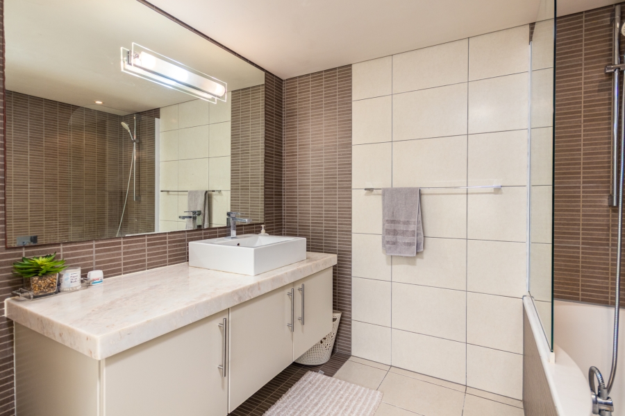 To Let 2 Bedroom Property for Rent in Gardens Western Cape